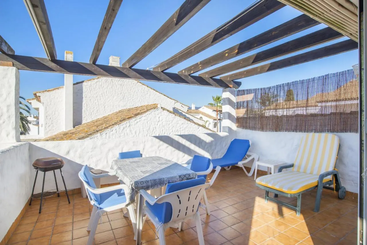 エステポナApartamento Palmeras De Benavistaアパートメント エステポナ